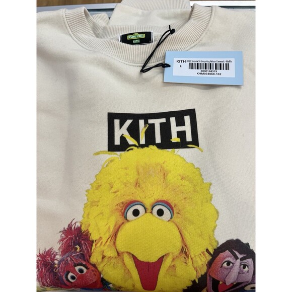Kith for Sesame Street Group Hug Nelson Crewneck Sweatshirt in Waffle Size L NWT - Picture 5 of 7